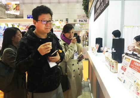 日本最大食品展 丁磊現(xiàn)身 網(wǎng)易考拉FOODEX遴選美食(圖1) \