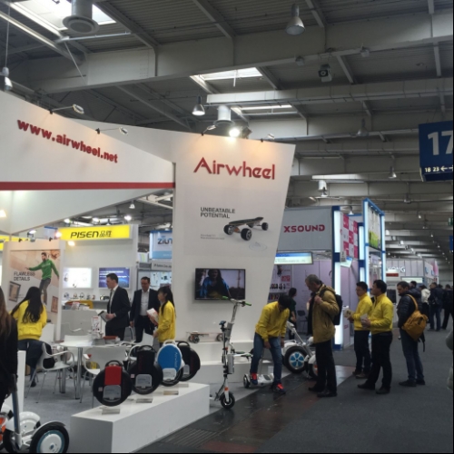 Airwheel平衡車登陸德國漢諾威CeBIT2016展會(圖2) Airwheel平衡車登陸德國CeBIT大展