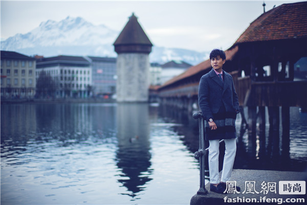 飛亞達(dá)巴塞爾鐘表展新品揭幕 靳東和江疏影都來(lái)(圖6) 飛亞達(dá)巴塞爾鐘表展新品揭幕 靳東和江疏影都來(lái)(圖6)