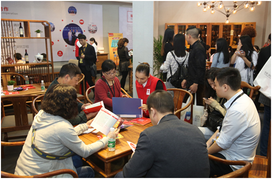 家具電商品牌雅堂借勢扶持 31屆深圳國際家具展(圖3) 家具電商品牌雅堂借勢扶持 31屆深圳國際家具展(圖3)