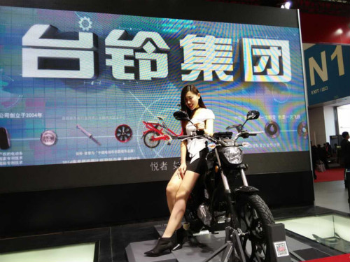 天津展 臺(tái)鈴超級(jí)電摩亮相將取代摩托車節(jié)能減排(圖5) 5_meitu_5.jpg