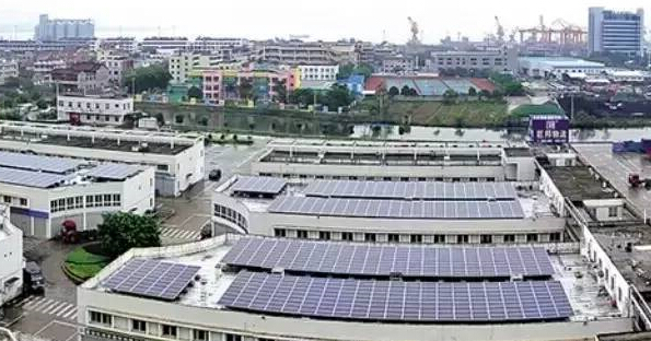 正泰電源攜最新產(chǎn)品參加了本次中國(guó)光伏四新展(圖3) 正泰電源攜最新產(chǎn)品參加了本次中國(guó)光伏四新展(圖3)