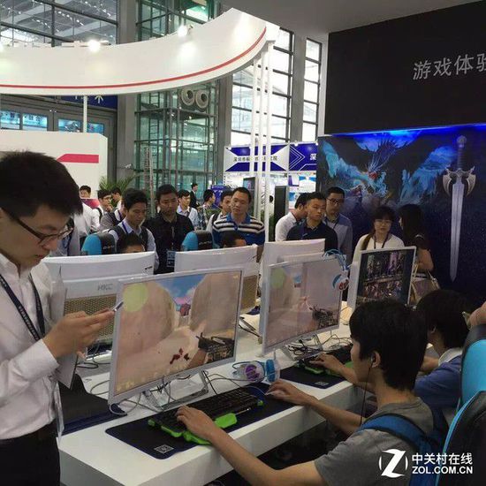 HKC展臺新品在CITE2016展會上眾多人氣爆棚(圖7) CITE2016展會 HKC展臺新品眾多人氣爆棚