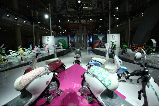 電動車智能化時代愛瑪新款電動車亮相天津展(圖2) \