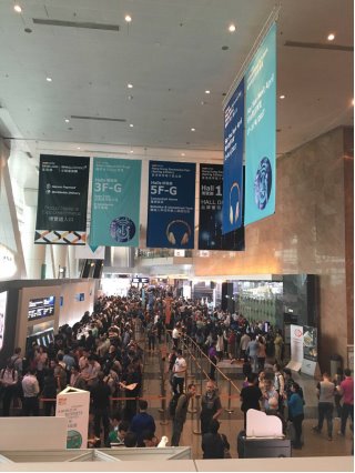 OKAA雙眼全景相機亮相香港春季電子展(圖1) OKAA雙眼全景相機亮相香港春季電子展